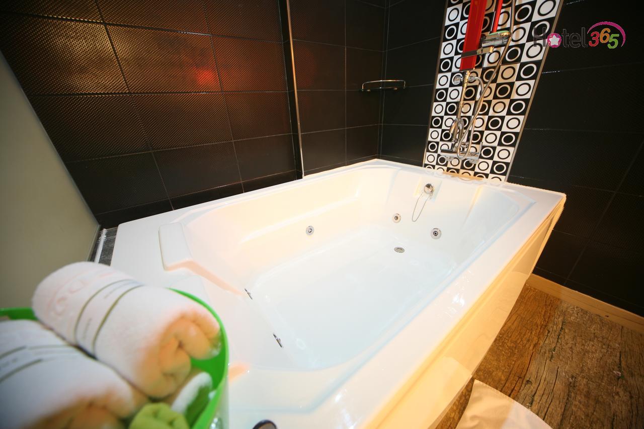 Chuncheon Myeongdong Hotel Buitenkant foto